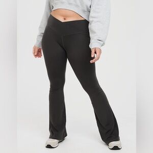 OFFLINE High Waisted Crossover Flare Legging